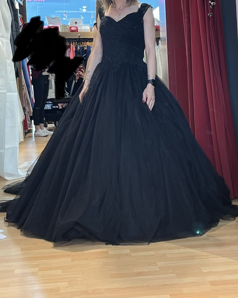 Robe de mari�e Noire 800 Lescure-d'Albigeois (81)