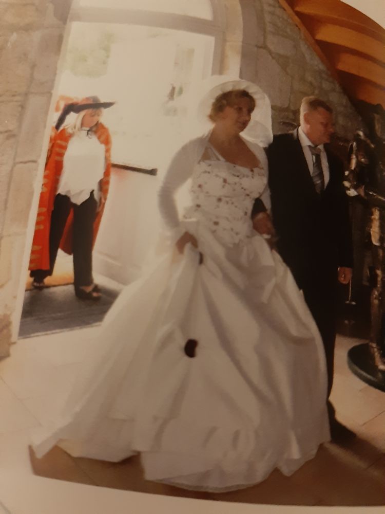  robe de mari�e 1100 Thiverny (60)