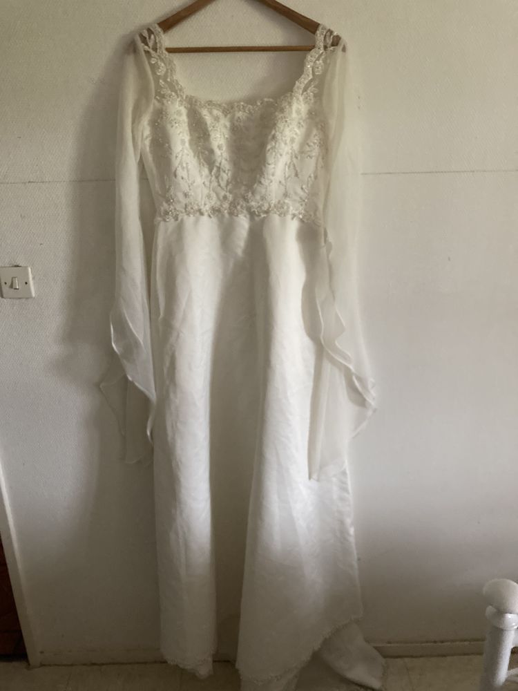 robe mari�e 350 Houilles (78)