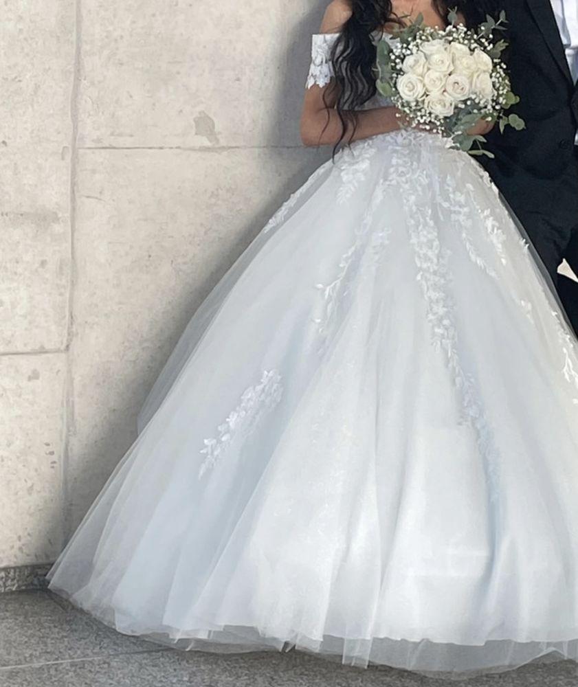 Robe de mari�e 1400 Aulnay-sous-Bois (93)