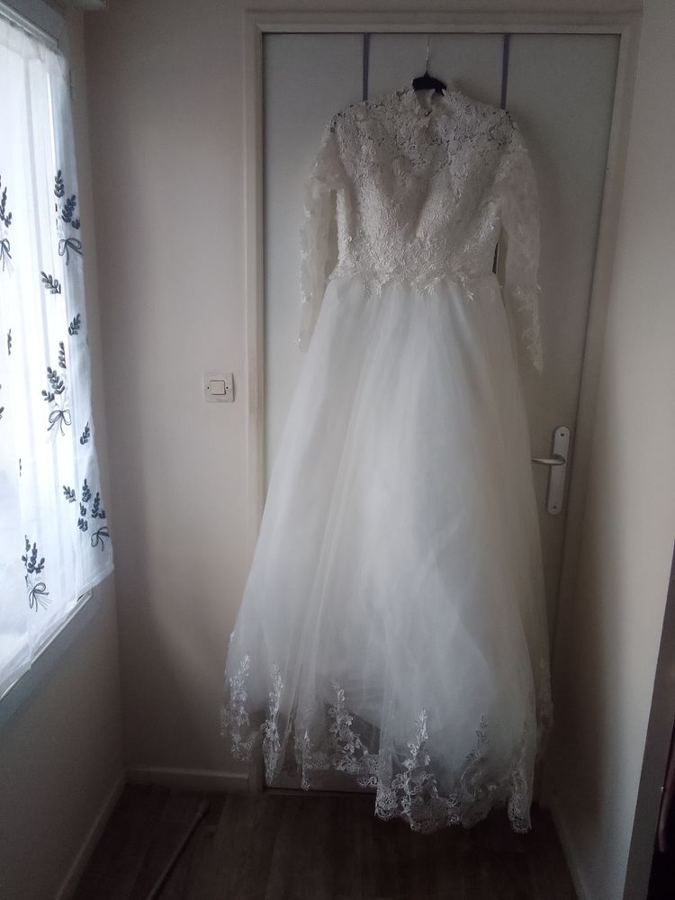 Robe De mariee 400 Sarcelles (95)