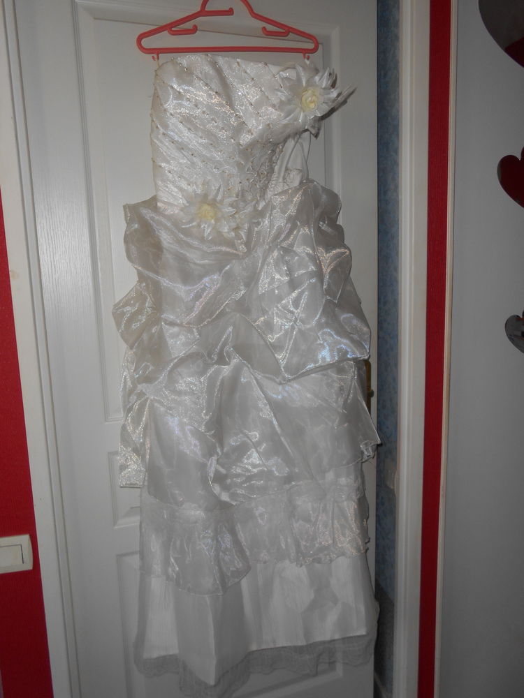 ROBE DE MARIEE 200 Chevigny-Saint-Sauveur (21)