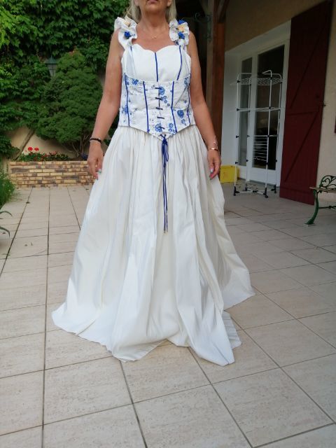 robe de mari�e 100 Dagneux (01)