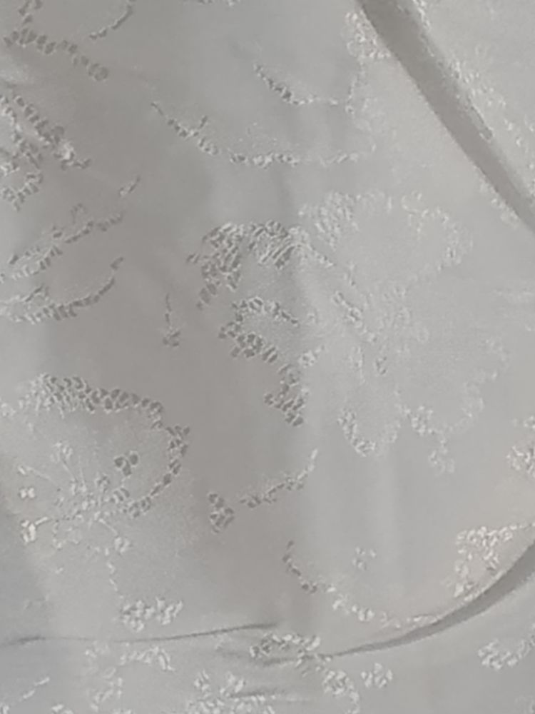 robe de mari�e 100 Nantes (44)