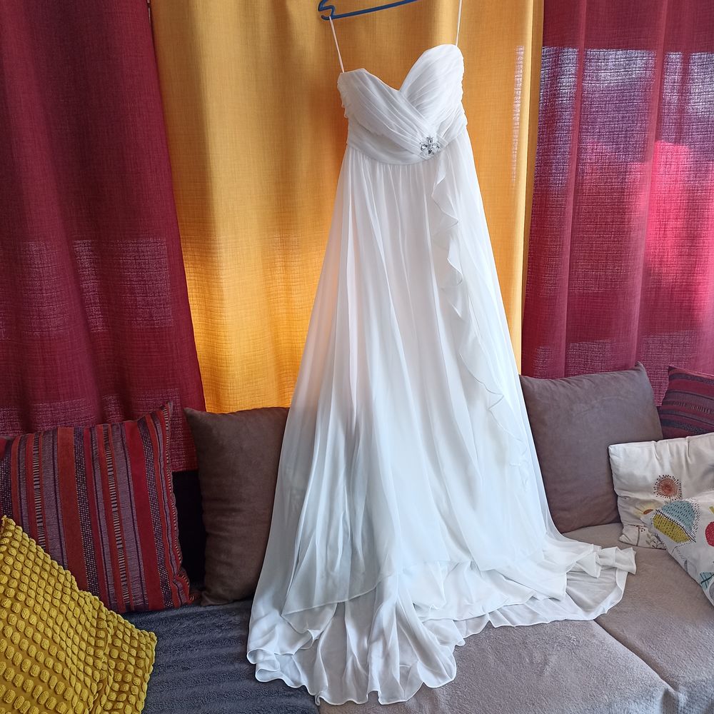 Robe de mari�e 210 Challes-les-Eaux (73)