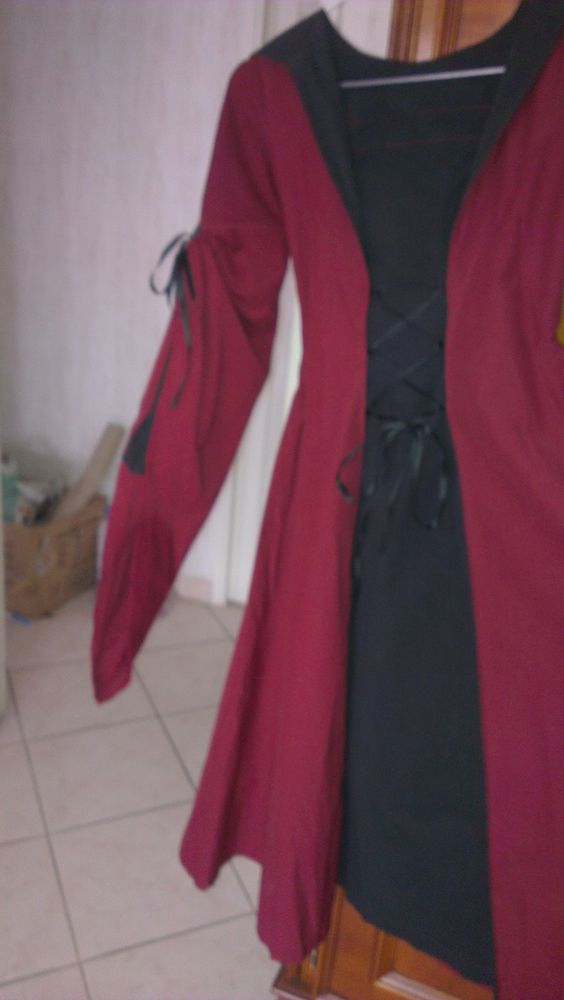 Robe m�di�vale enfant 50 Br�tigny-sur-Orge (91)