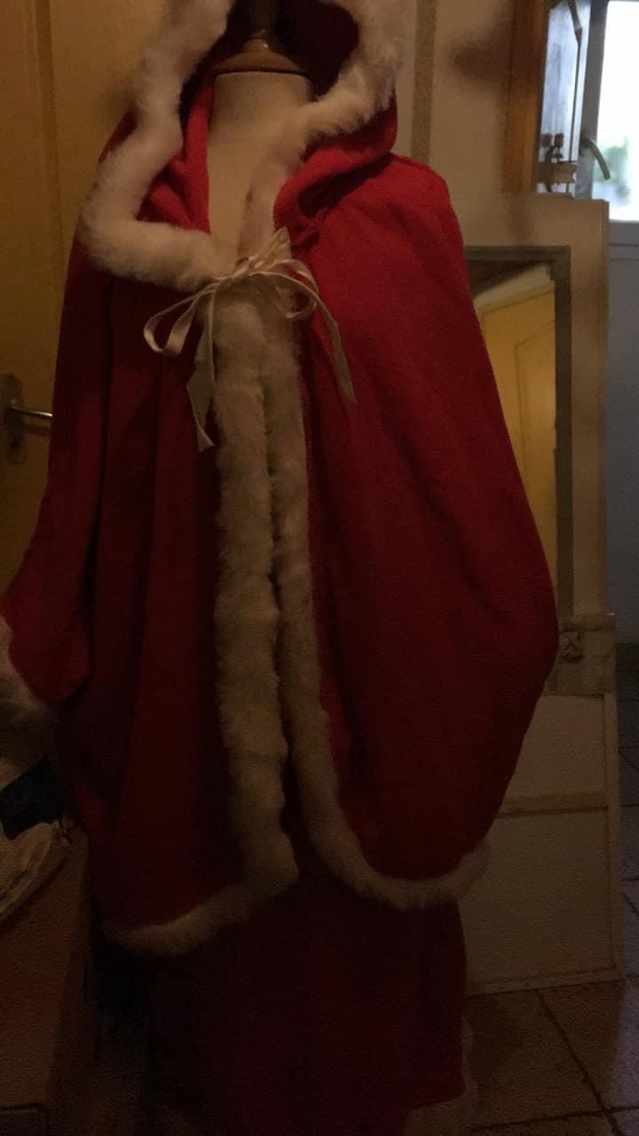 Robe m�re No�l tr�s belle qualit� 40 Saint-Julien-les-Rosiers (30)