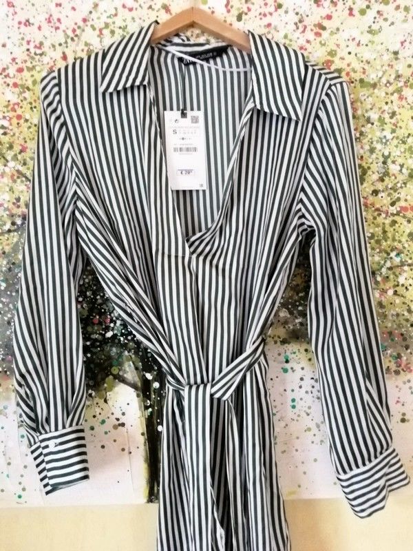 Robe neuve taille S
9 Vinezac (07)