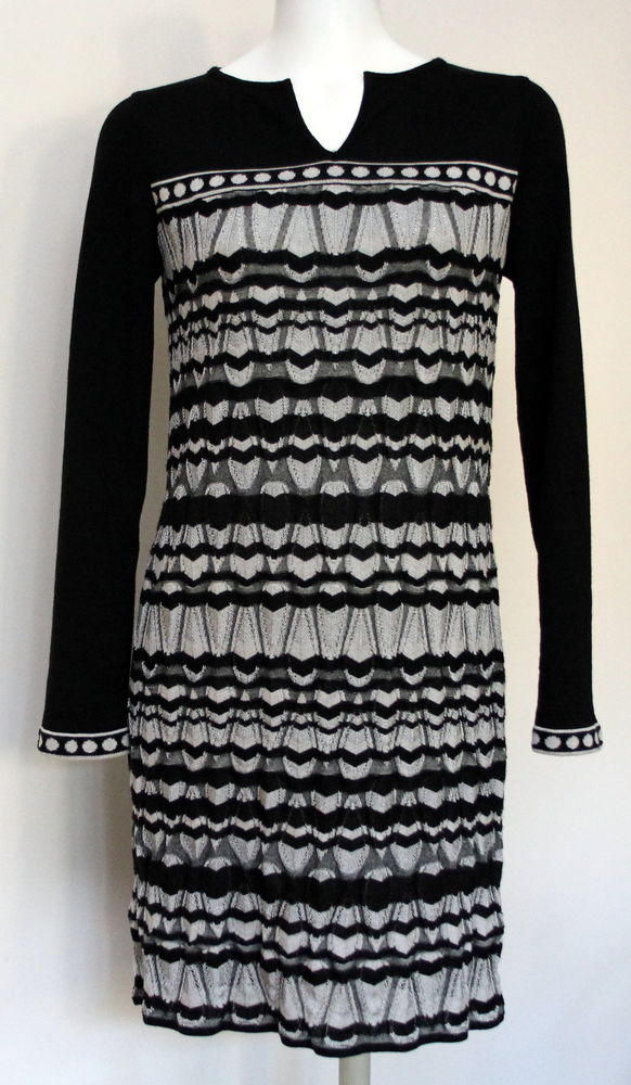 Robe noir et blanc MISSONI T.M 180 Issy-les-Moulineaux (92)