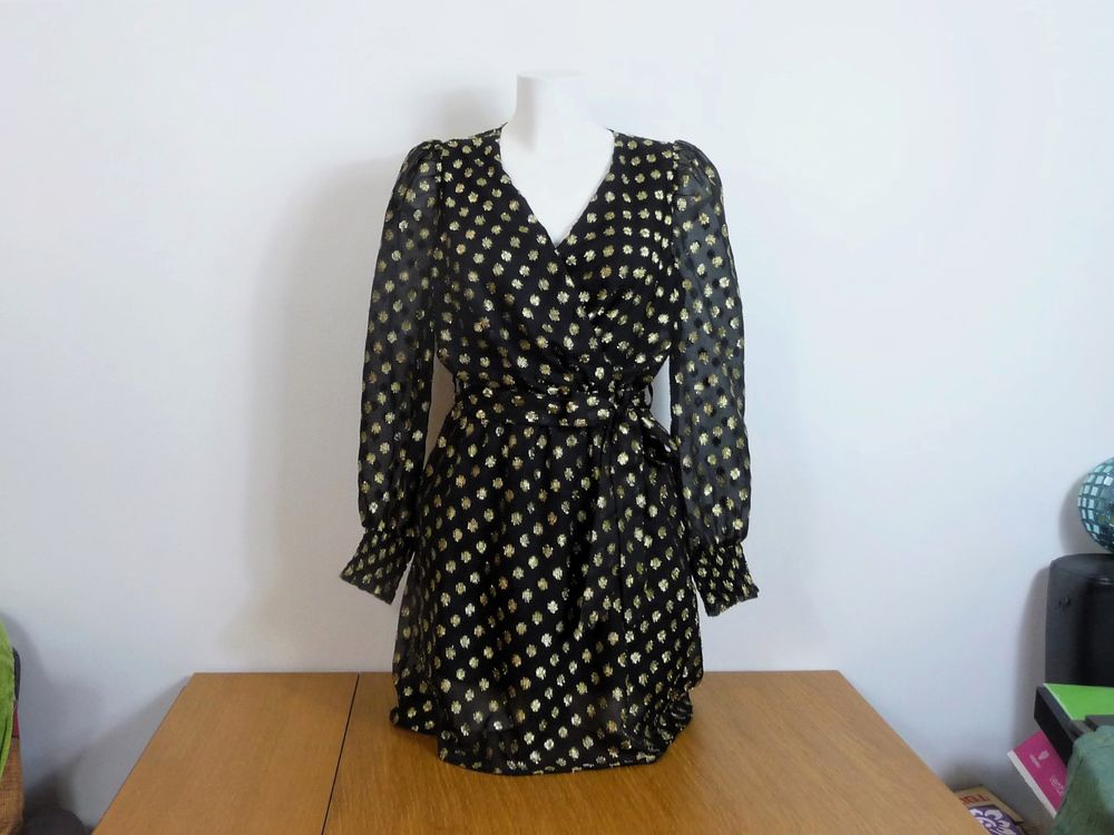 Robe Noir � Motif Dor� � Manches Longues- Taille 36- Naf Naf 60 Paris 15 (75)