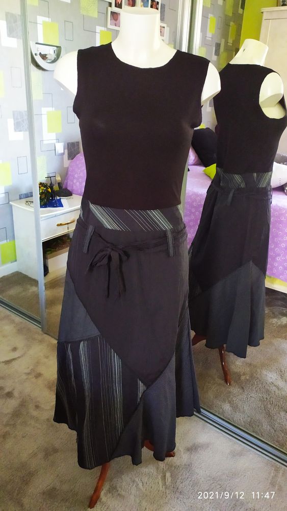 robe noire longue 4 Florange (57)