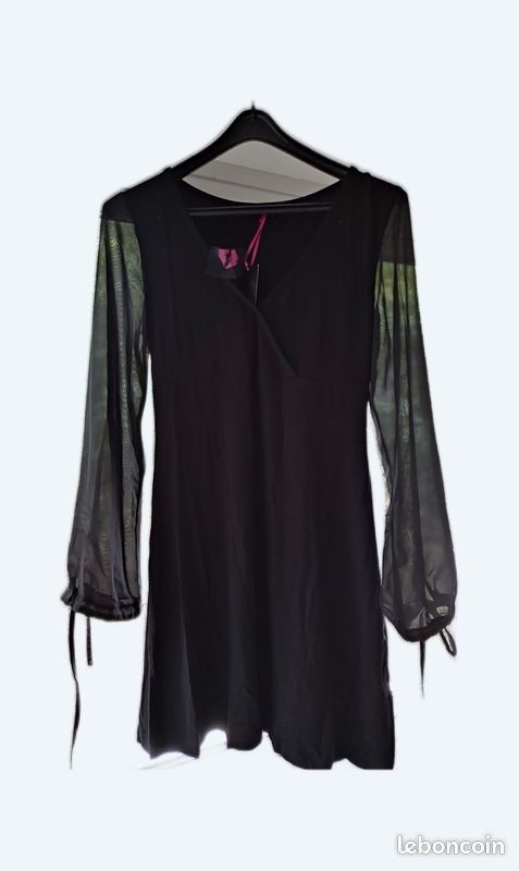 Robe noire MELROSE 49 Saint-Denis (97)