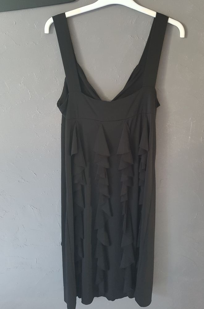 robe noire de soirée 13 Sérigné (85)