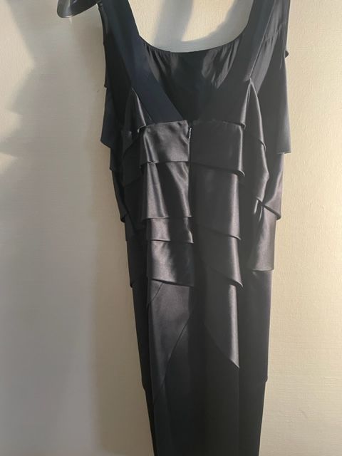 Robe Noire tr�s �l�gante Versace 
100 Bordeaux (33)