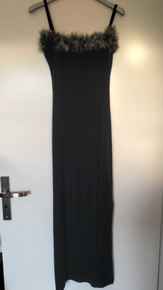 Robe noire, T 36/38 10 Montpellier (34)