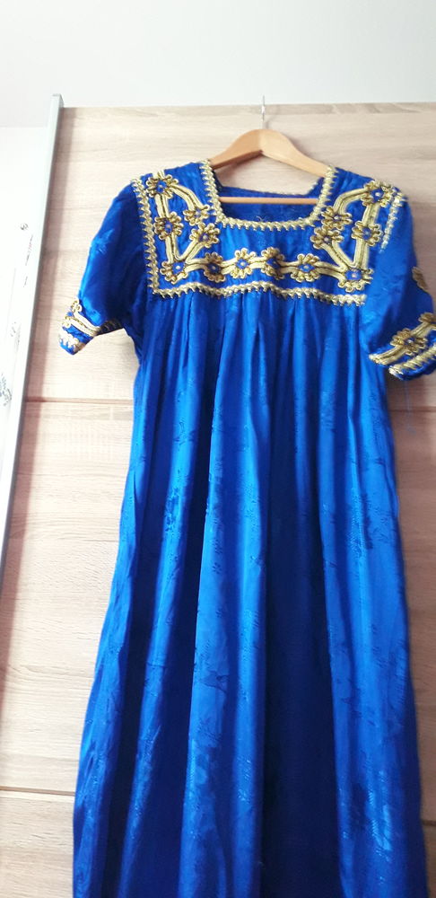 ROBE ORIENTALE BLEU NUIT NEUVE 25 Gentilly (94)