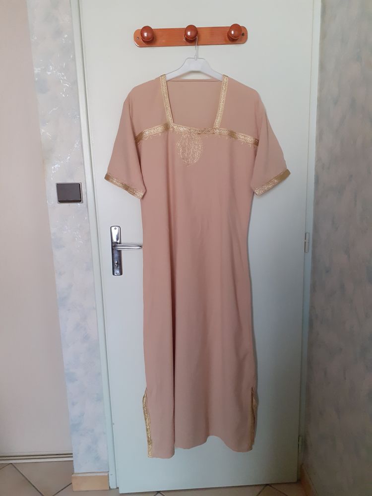 Robe orientale taille 40-42 6 Grisolles (82)