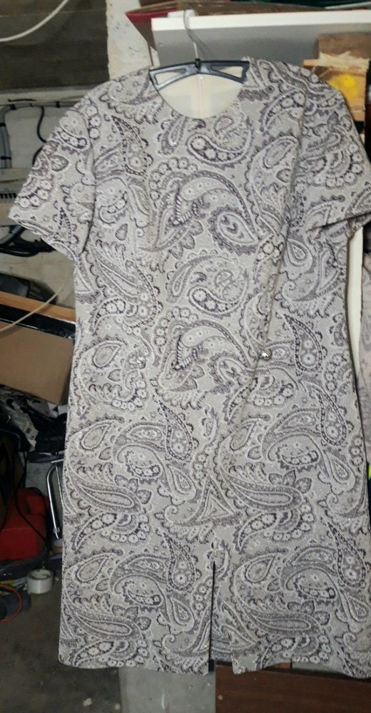 Robe paillet�  ancien 7 Hem (59)