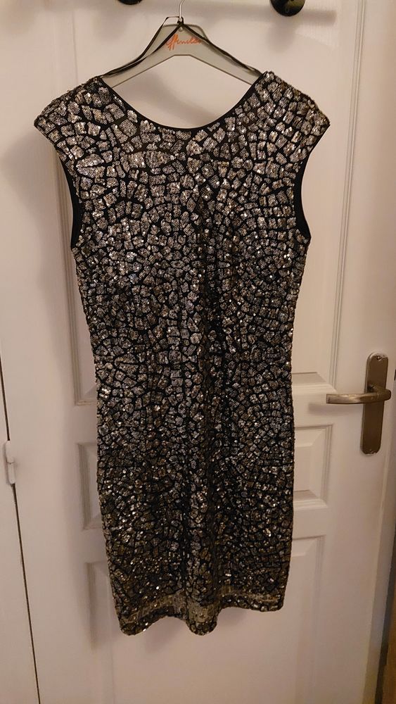 Robe paillet�e de f�te  S 0 Saint-Vincent-de-Tyrosse (40)
