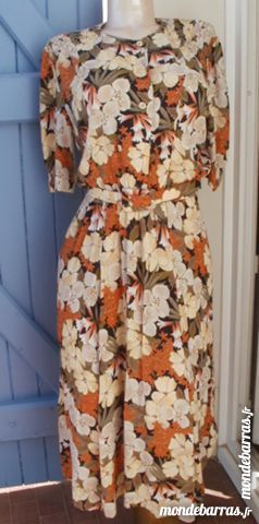 ROBE Paul MAUNSNER Taille 38/40 10 Montauban (82)
