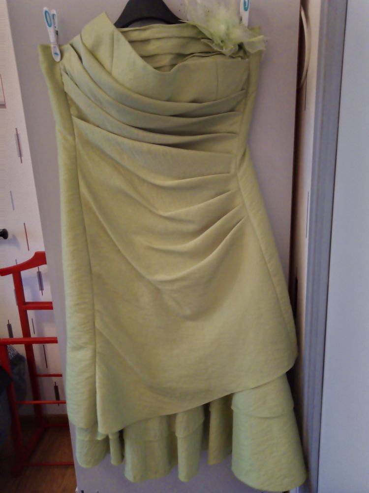 robe pour c�r�monie 80 Ch�teau-d'Olonne (85)