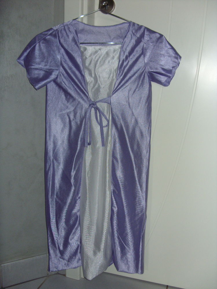robe pour 5 � 7 ans 1 Recologne (25)
