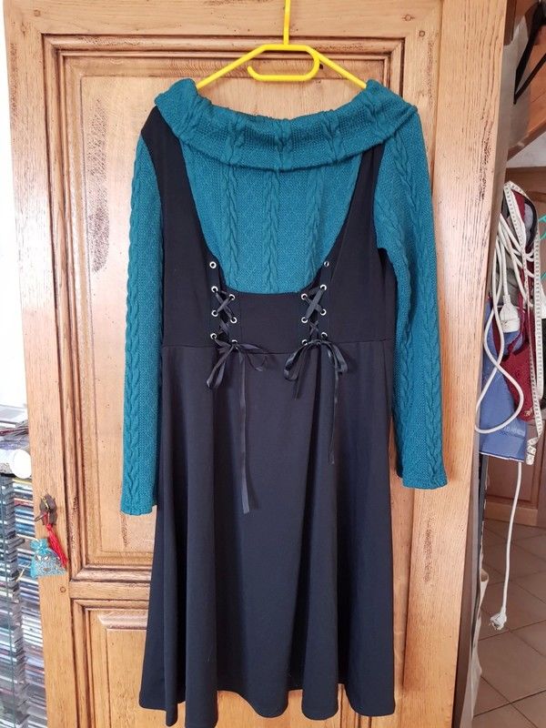 robe pull impression robe mise sur un pull mesure aisselles 15 Viriat (01)