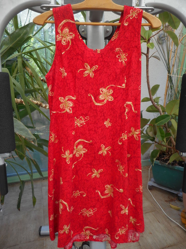 Robe d'�t� rouge motifs beiges 8 Nieuil-l'Espoir (86)
