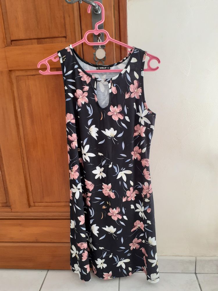 robe sans manche 13 Montaigu (85)