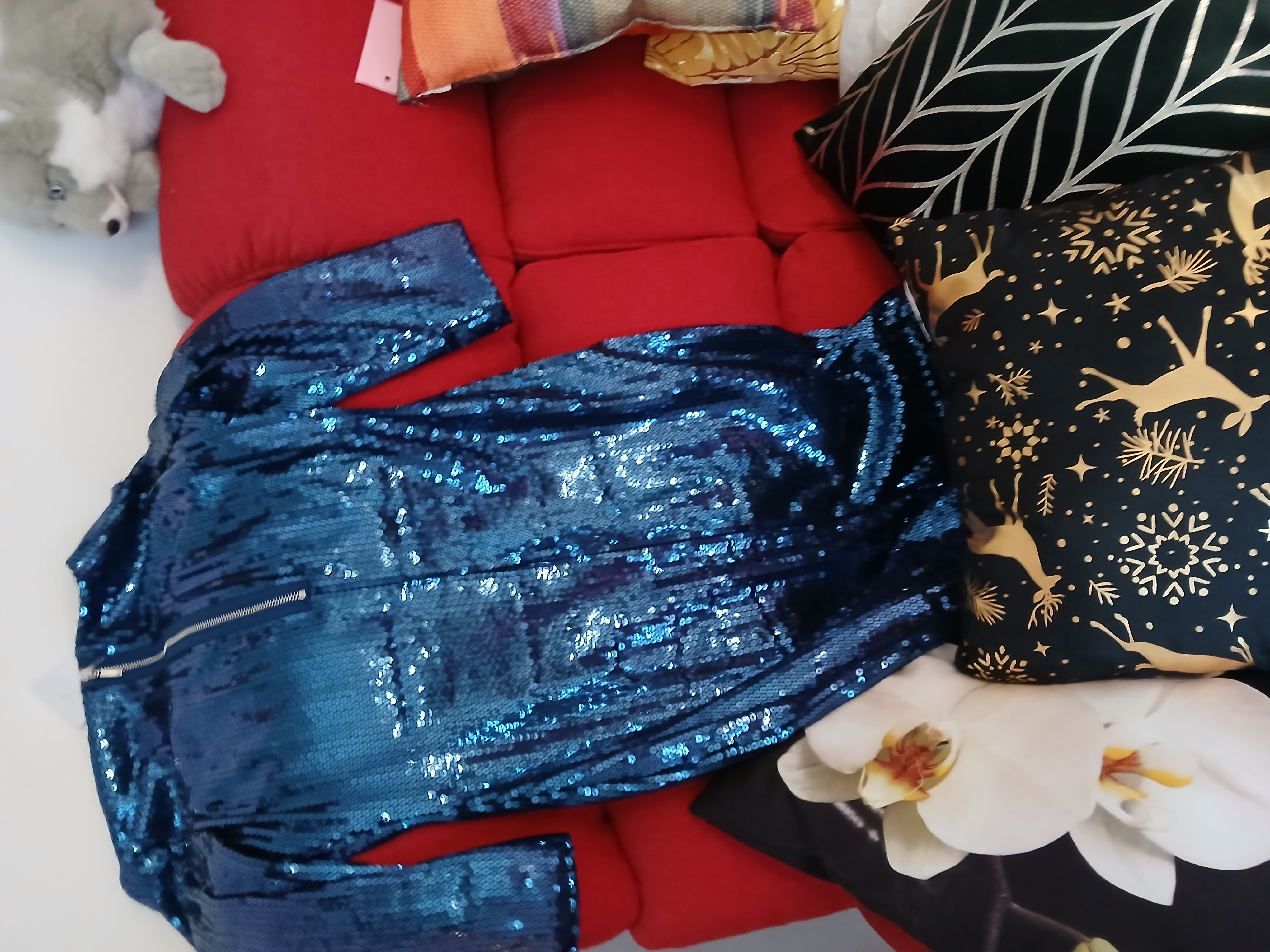 Robe � Sequins Bleue Brillante 15 Oyonnax (01)