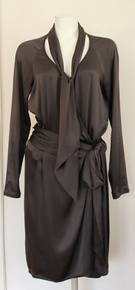 Robe soie anthracite BOSS HUGO BOSS T.42 Fr 100 Issy-les-Moulineaux (92)