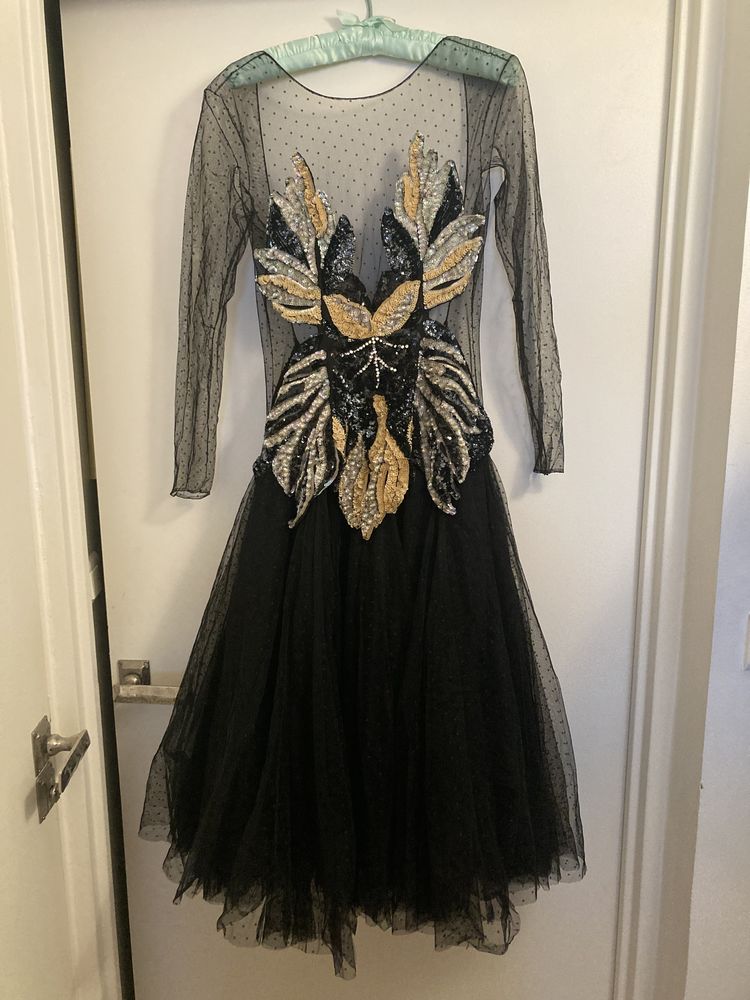 Robe du soir sequin papillon 180 Paris 14 (75)