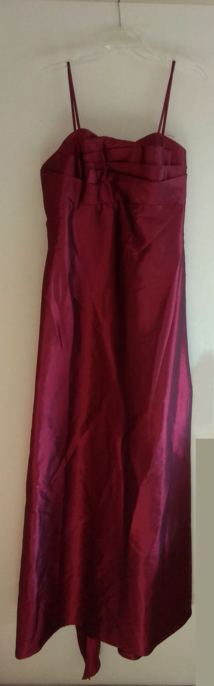 Robe de soir�e bordeaux satin�e T.48 20 Saint-Mars-d'Outill� (72)