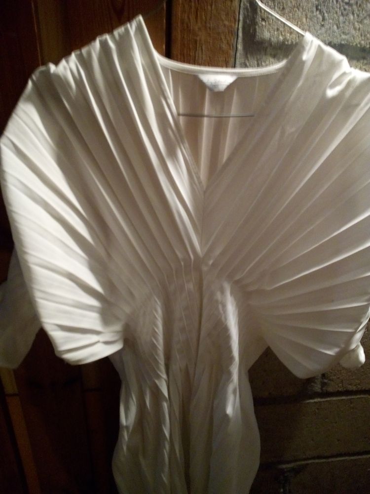 robe de soir�e femme. blanche 120 Saint-Denis (11)