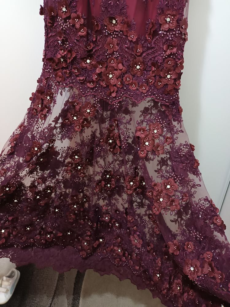 Robe de soir�e Sir�ne tr�s �l�gante en tulle travaill�e+perl 250 Bezons (95)