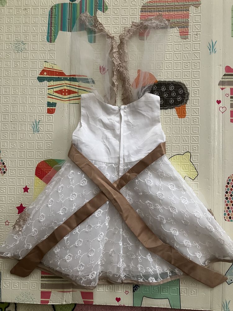 robe taille 20 10 Br�m�nil (54)