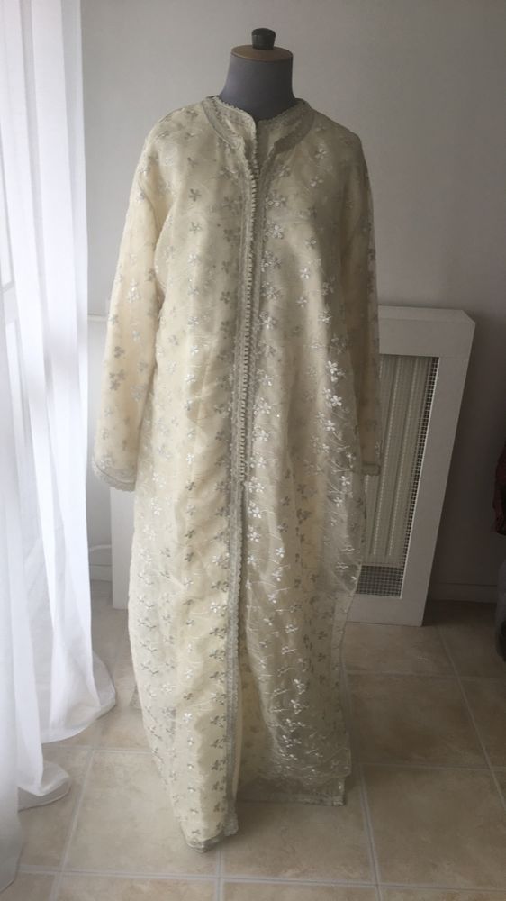 ROBE TAKCHITA 50 Bobigny (93)