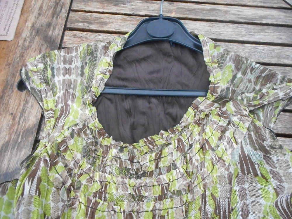 Robe d'�t� vert/marron 10 Nieuil-l'Espoir (86)