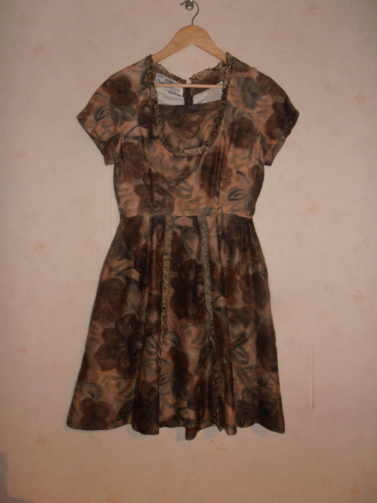 Robe vintage ann�es 60 (83) 50 Tours (37)