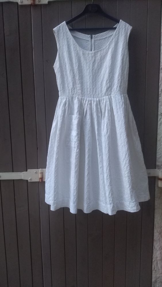 Robe vintage ann�es 1950 style New Look tissus de grande qua 50 Roquefort-les-Pins (06)