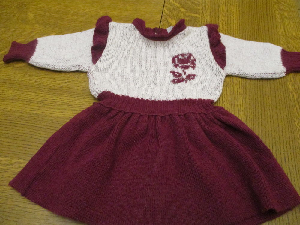 Robe violet et cr�me avec motif en haut taille 2 0 M�rignies (59)