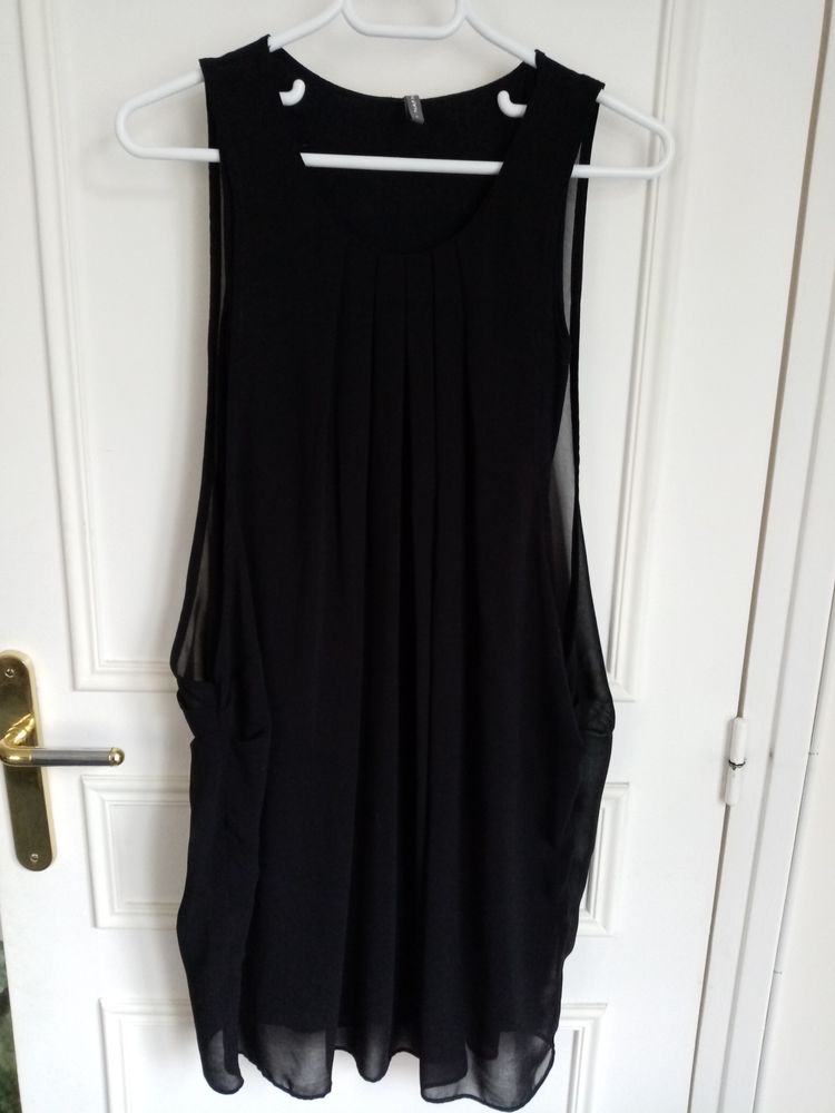 Robe NAF NAF 25 Saint-Germain-en-Laye (78)