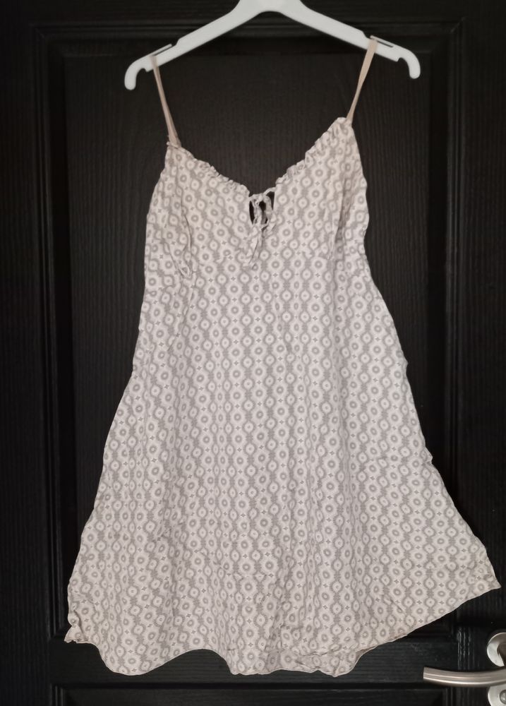 Robe �t� 3 La Garde (83)