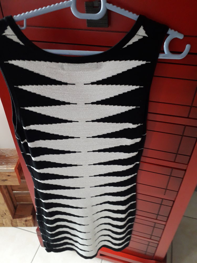 Robe 20 Courcelles-l�s-Montb�liard (25)