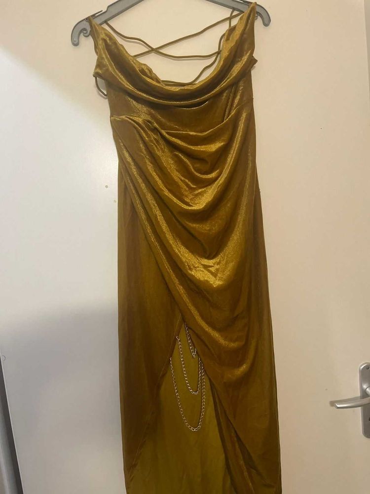 robes diverses quasi neuf pour changement de taille 20 Les Abymes (97)