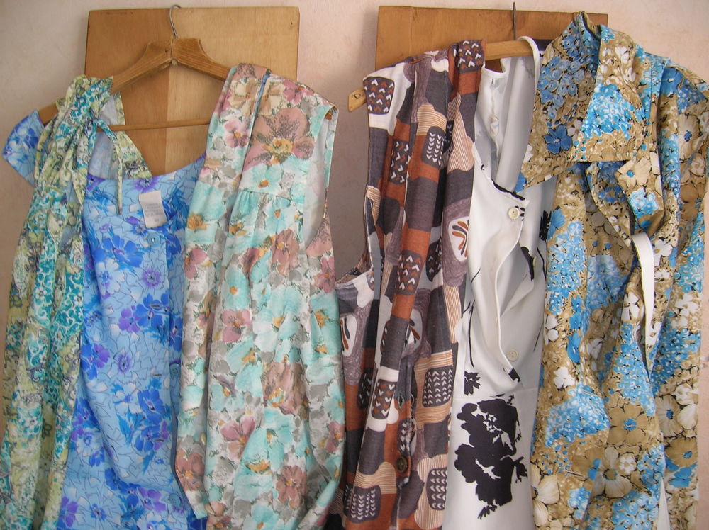 9 robes grandes tailles polyester 45 Reims (51)