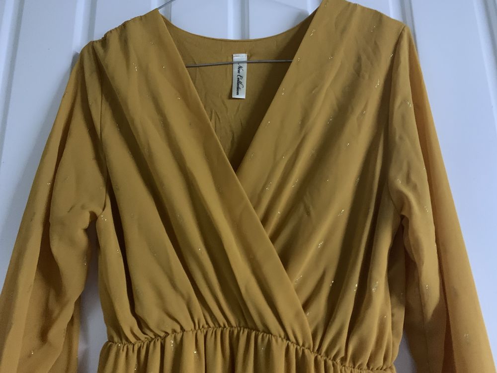 Robes moutarde et bleu marine 25 Carnoles (06)