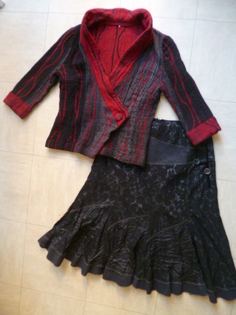 2 ROBES / TUNIQUES - VESTE - JUPE MI-longue - t.1 et 40 4 Martigues (13)