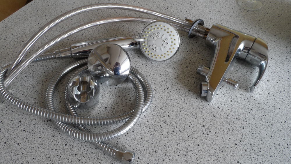 Robinet bain douche + flexible 50 Brest (29)