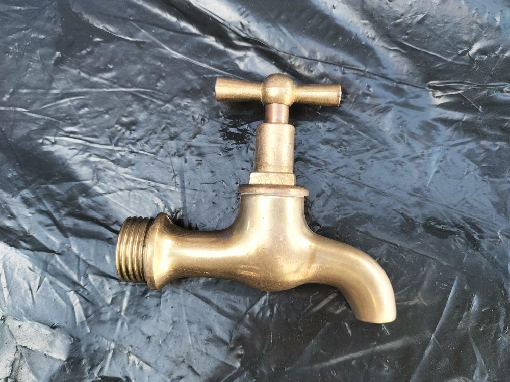 robinet  laiton poli 15 Beauvoir (50)